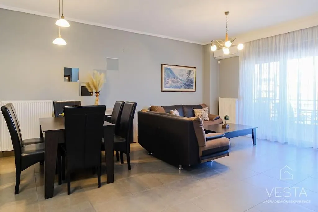 Early Bird 2-Bdrm Apartment, Vesta Philoxenia سالونيك شقة